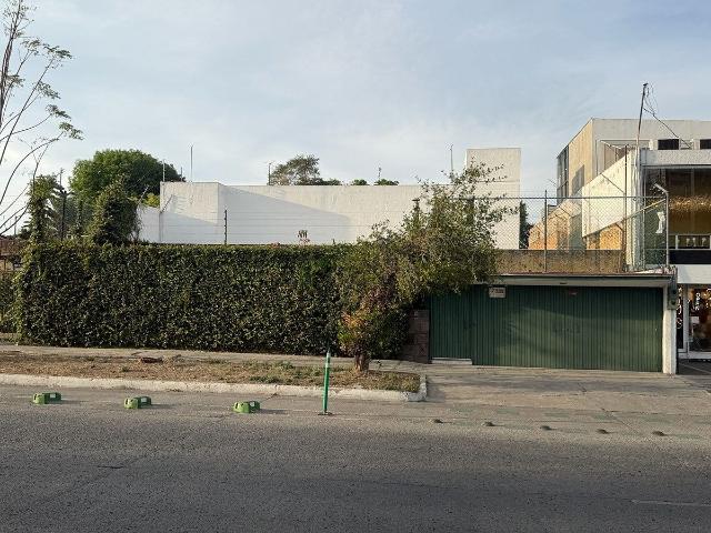 CASA EN RENTA EN AVENIDA MÉXICO / LADRÓN DE GUEVARA