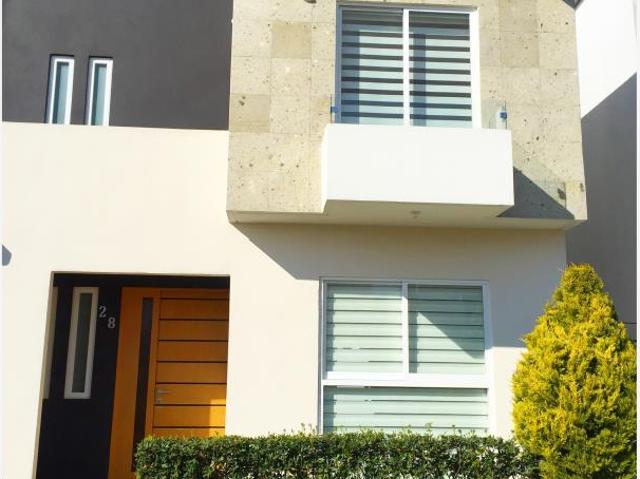 Casa en renta en Agrícola Álvaro Obregón, Metepec, México