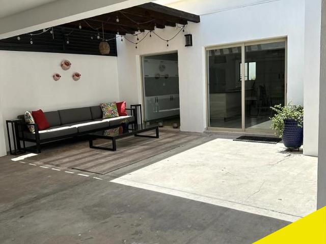 Casa en renta en Alcal? Residencial amueblada
