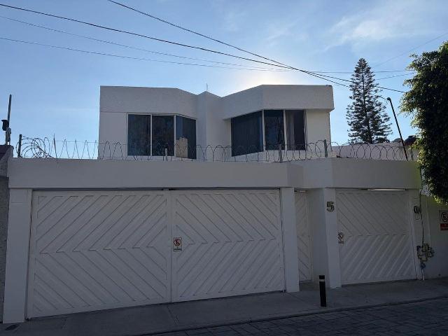 Casa en Renta en Álamos | Zona Centro | 4 Recámaras | Renovada