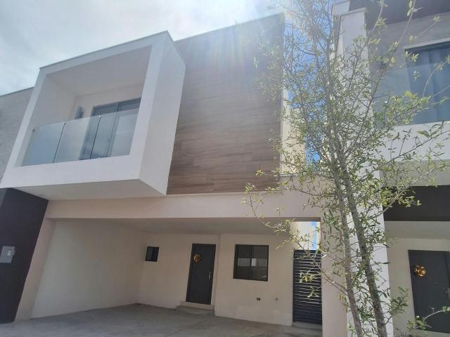 Casa En Renta en Almendros, Sector Valencias, Apodaca, Nuevo León