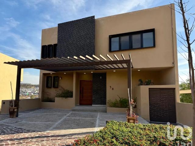 Casa en Renta en Altozano el Nuevo Querétaro, Querétaro, Querétaro