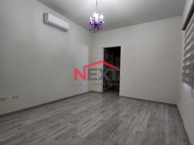 CASA EN RENTA EN ALTA FIRENZE RESIDENCIAL