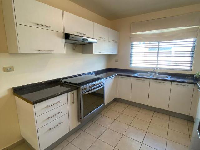 CASA EN RENTA EN ALTAMIRA ZONA NORTE
