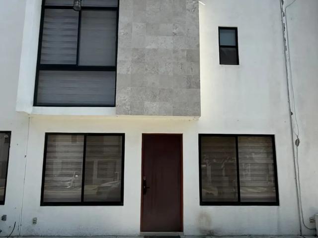 Casa en Renta en Alteza Residencial, Celaya Amplia y Bien Ubicada