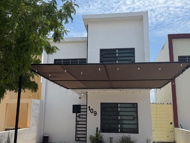 CASA EN RENTA EN ALTEZZA