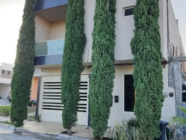 Casa Amueblada en renta Col. Bello Amanecer, Apodaca