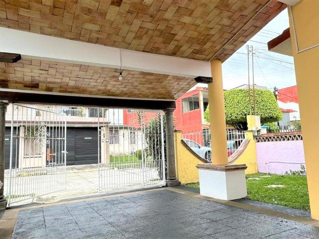 Casa en Renta en Banderilla, Fraccionamiento El Capul?n, excelente mantenimiento, Banderilla, Ver