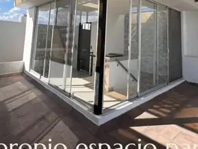 Casa En Renta En Bosque Encantado, Los Robles, Zapopan, A Cinco Minutos De La Cima Y De Valle Imperial. Tiene 185 M2 De Construcción, Cinco Años De Antigüedad Y Excelente Estado De