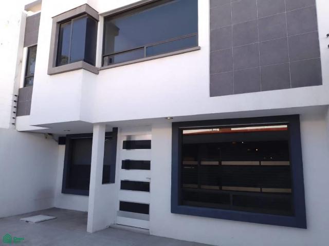 Casa en renta en Bosques de Amalucan, ubicación privilegiada cerca de Plazas