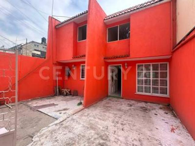 Casa en renta en Bosques de Aragon, Nezahualcoyotl, Estado de México