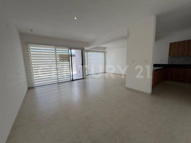 Casa en renta, en Bosques de Breda, en León, Gto