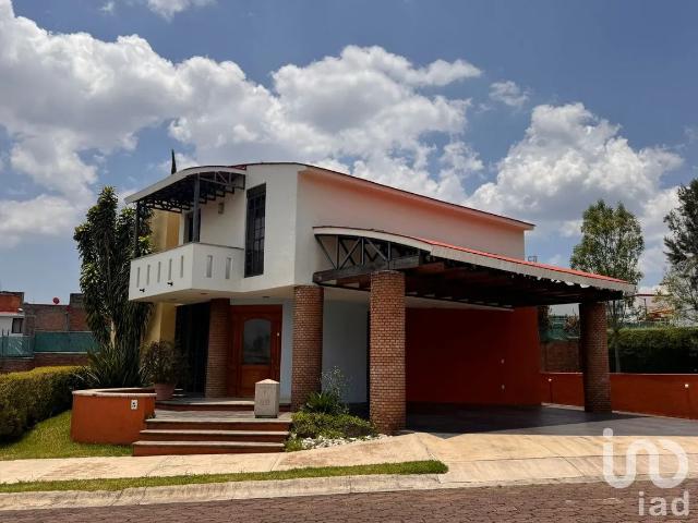 Casa en Renta en Bosques de la Huerta, Morelia, Michoacán de Ocampo