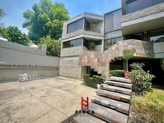 CASA EN RENTA EN BOSQUES DE LAS LOMAS, AHUEHUETES NORTE