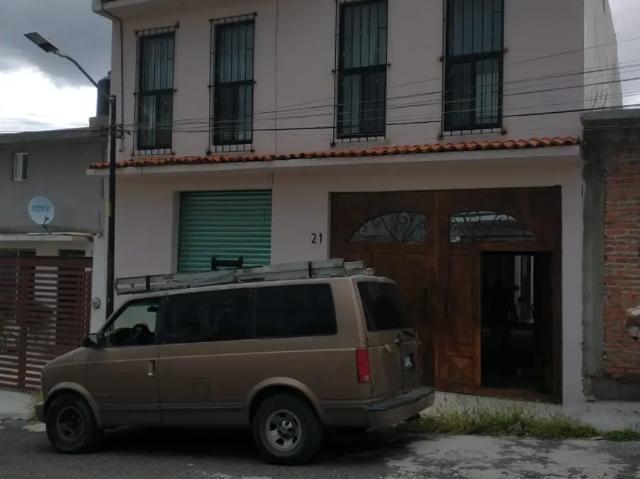 Casa en Renta en Bosques de Viena, Corregidora: Espaciosa y Bien Ubicada