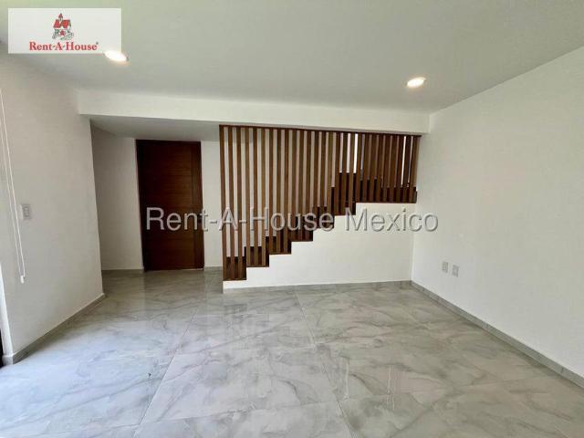Casa en Renta en Bosques del Lago, Cuautitlan Izcalli JL 27 1177
