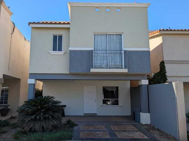 casa en renta en bosques del sol
