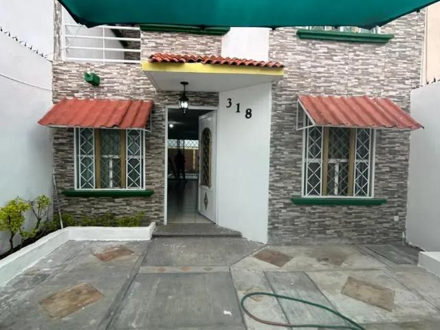 CASA EN RENTA EN BRISAS DEL LAGO