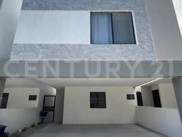 Casa En Renta En Cumbres Calzadas, Dominio Cumbres, Garcia