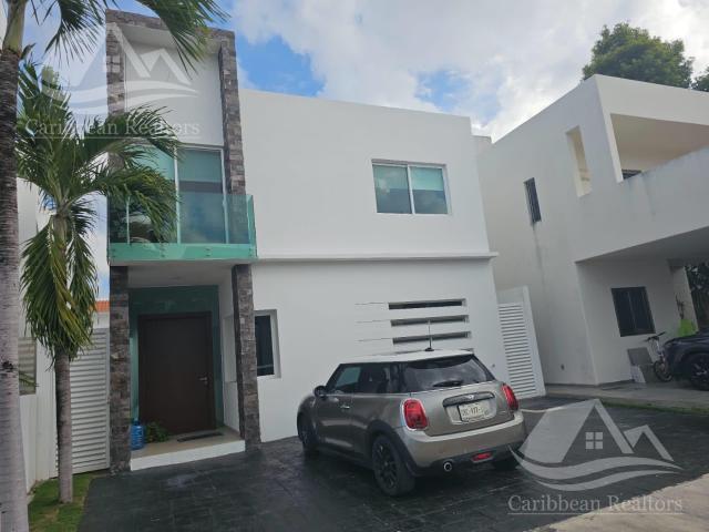 Casa en Renta en Cumbres Cancun