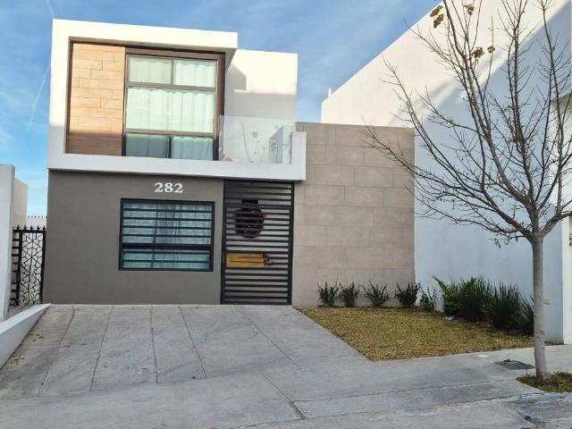 Casa en RENTA en Cumbres Vista