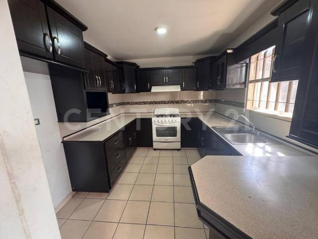 Casa En Renta En Cuspide Residencial