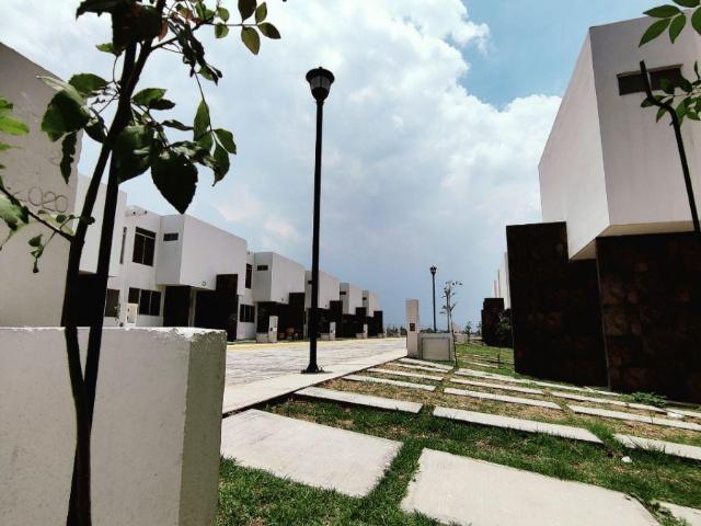 Casa en Renta en C. Avenida Lago Real, Loma de la Cruz, 54476 Villa Nicolás Romero
