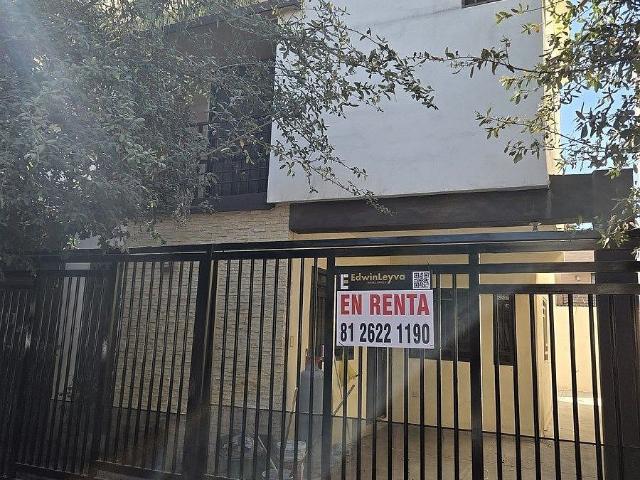 Casa en RENTA en CALABRIA RESIDENCIAL en Apodaca Nuevo León