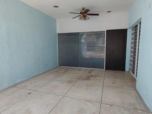 CASA EN RENTA EN CALLE MALPASO, COLONIA LAS PALMAS