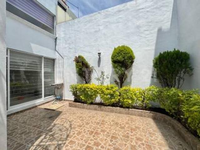 Casa en renta en Calle A, Colonia Educación Coyoacán CDMX