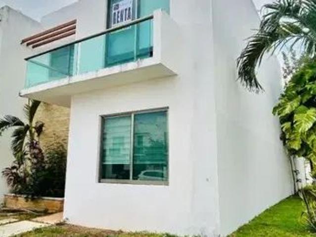 Casa En Renta En Cancún Fraccionamiento Privado Con Alberca