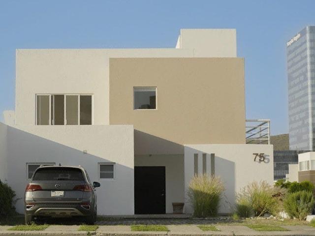 Casa en Renta en Centro Sur