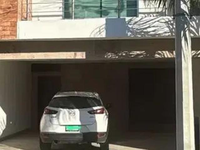 Casa En Renta En Cerrada Del Valle En Santa Catarina