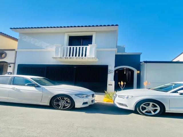 CASA EN RENTA EN CERRADAS DE ANAHUAC SECGTOR PREMIER