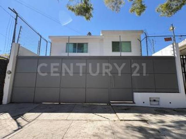 Casa en Renta en Chapalita