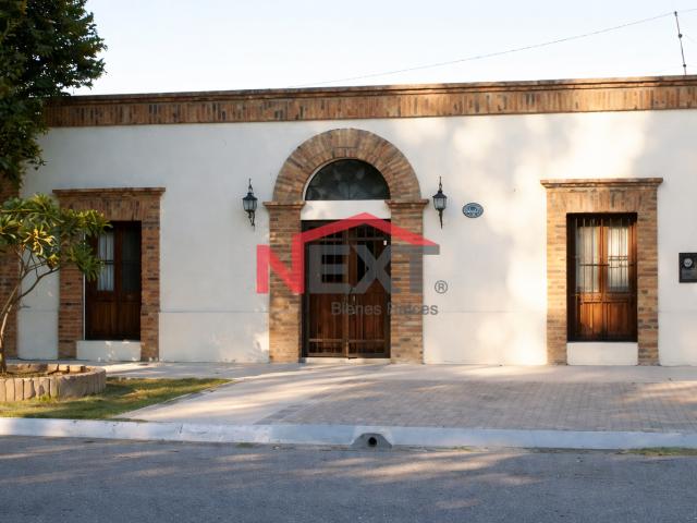 Casa en Renta en Ciudad Obregón, Cócorit,, 3 recámaras, 3.0 baños, 211.00 m2 terreno, 390.00 m2 construcción
