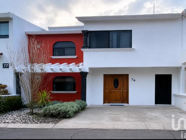 Casa en Renta en Claustros del Sur, Querétaro, Querétaro