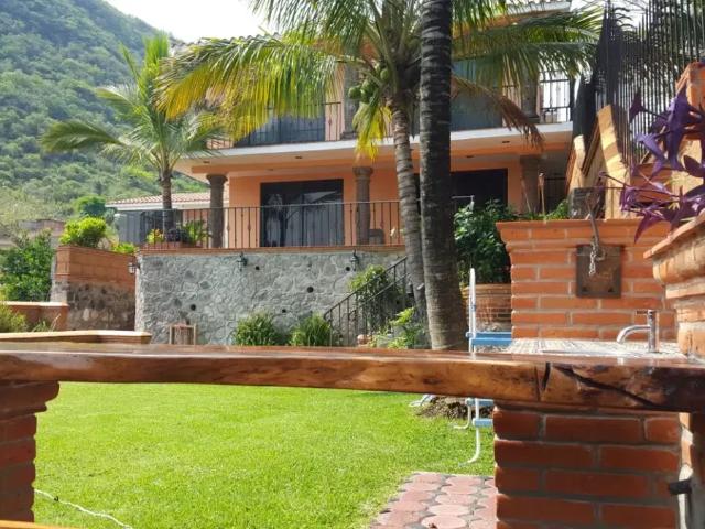 Casa en renta en Club de Golf San Gaspar, a 15 minutos de Cuernavaca