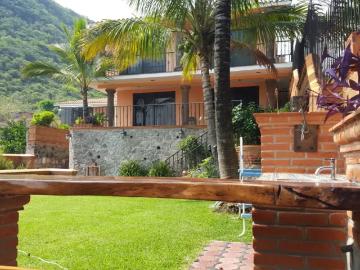 Casa en renta en Club de Golf San Gaspar, a 15 minutos de Cuernavaca