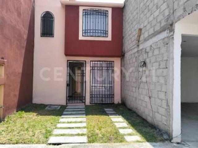 Casa en renta en Cofradia lll