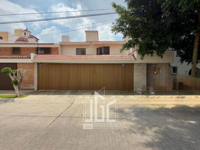 CASA EN RENTA EN COL. TERRANOVA, A LADO DE PROVIDENCIA GUADALAJARA