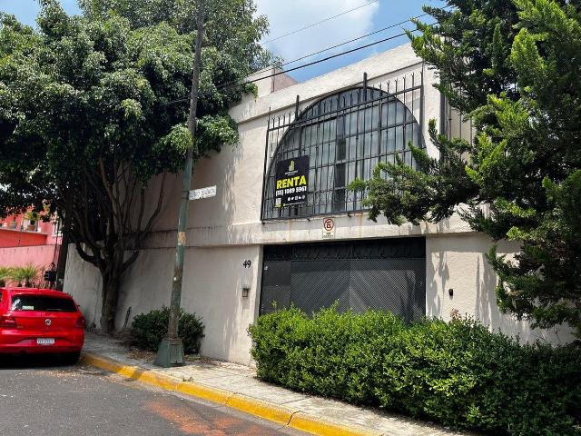 Casa en renta en Col. Campestre Churubusco, Coyoacan