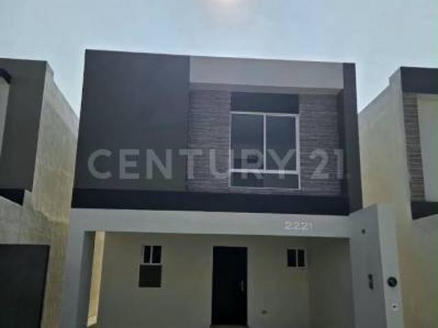 CASA EN RENTA EN COL. CONSTANZA RESIDENCIAL EN GUADALUPE NUEVO LEON
