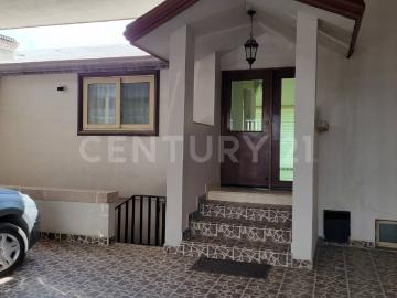CASA EN RENTA EN COL. COLINAS DE SAN JERONIMO EN MONTERREY