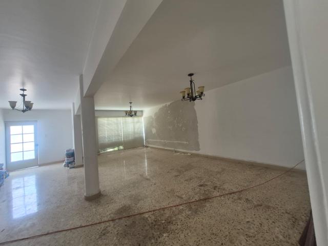 CASA EN RENTA EN COL. DEL VALLE