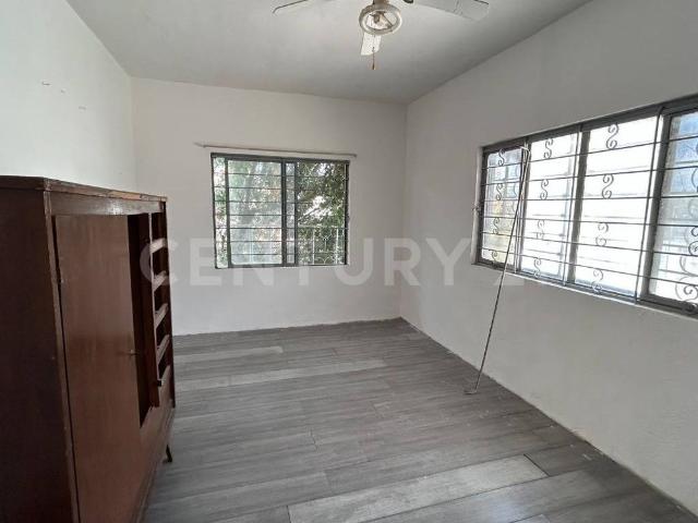 CASA EN RENTA EN COL. FUTURO NOGALAR EN SAN NICOLAS DE LOS GARZA