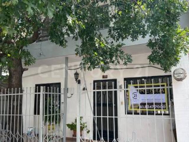 CASA EN RENTA EN COL. FUTURO NOGALAR EN SAN NICOLAS DE LOS GARZA