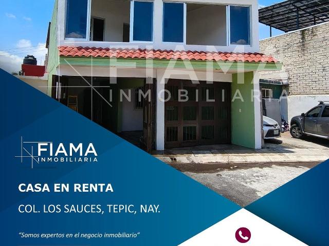 CASA EN RENTA EN COL. LOS SAUCES, TEPIC, NAYARIT