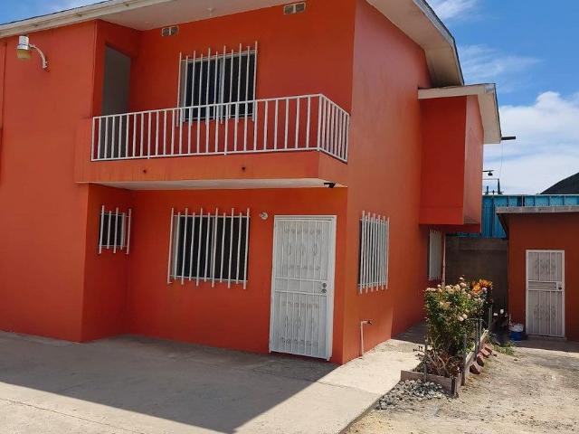 CASA EN RENTA EN COLONIA 20 DE NOVIEMBRE A UNA CUADRA DE VÍA RÁPIDA PONIENTE