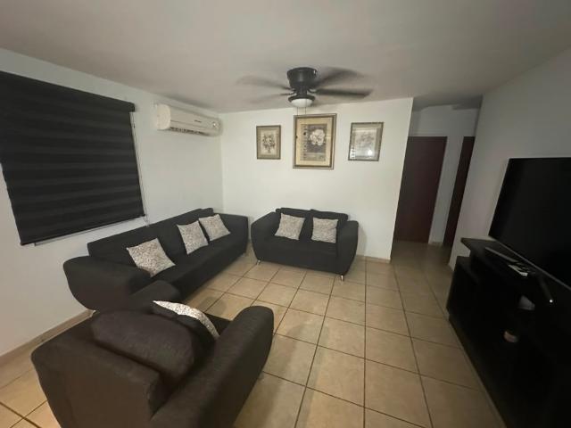 Casa en renta en colonia Altares de Hermosillo, Sonora